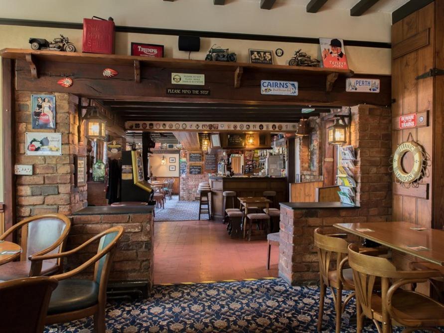 The Olde Peculiar Hotell Rugeley Eksteriør bilde