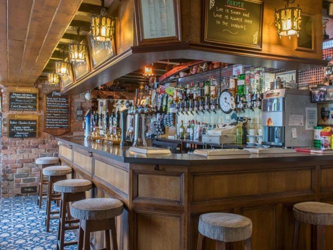 The Olde Peculiar Hotell Rugeley Eksteriør bilde