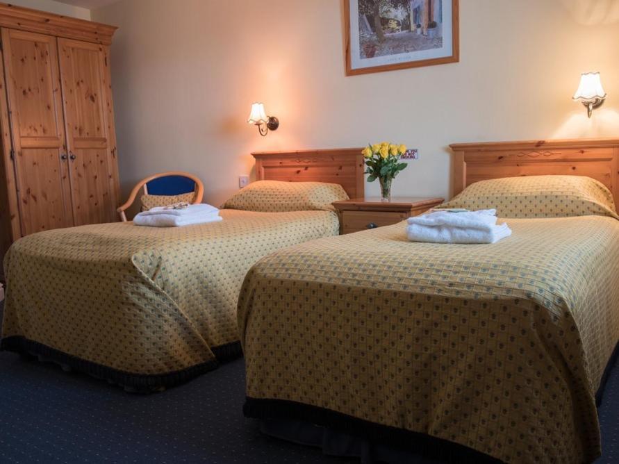 The Olde Peculiar Hotell Rugeley Eksteriør bilde